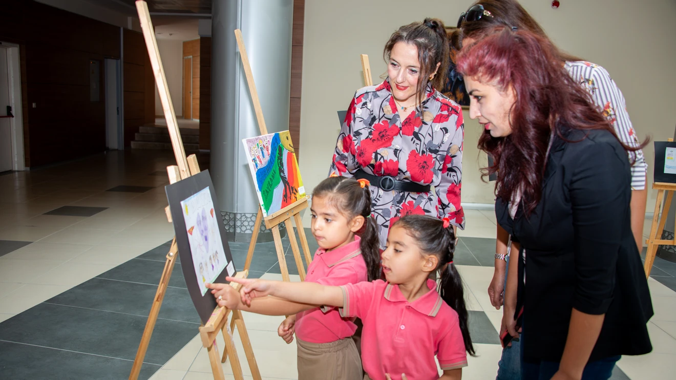 Selçuk Üniversitesinde Minikler Cumhuriyet Temalı Sergi’nin açılışı gerçekleştirildi